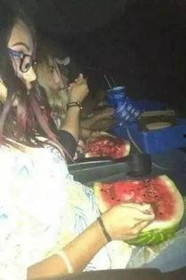 谁都无法抵挡吃瓜