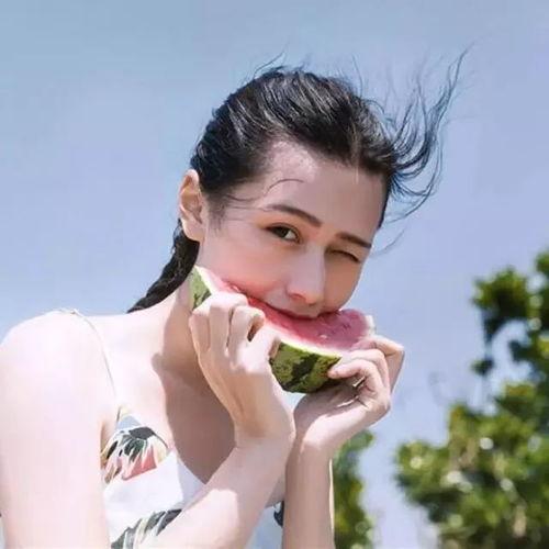 头像胖胖的吃瓜少女